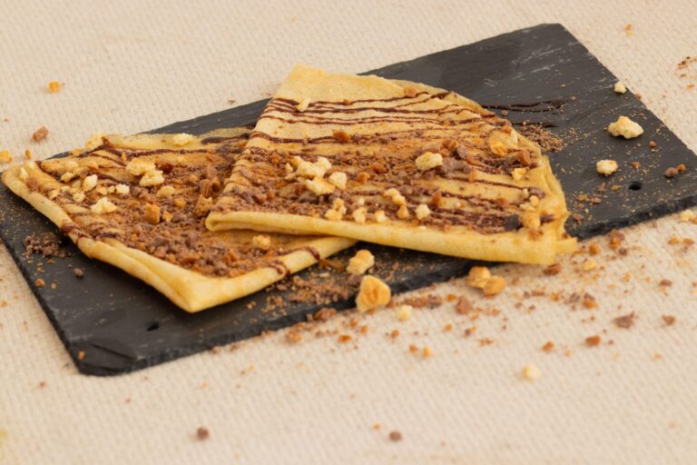 Animation crêpes sur buffet Maison Miam